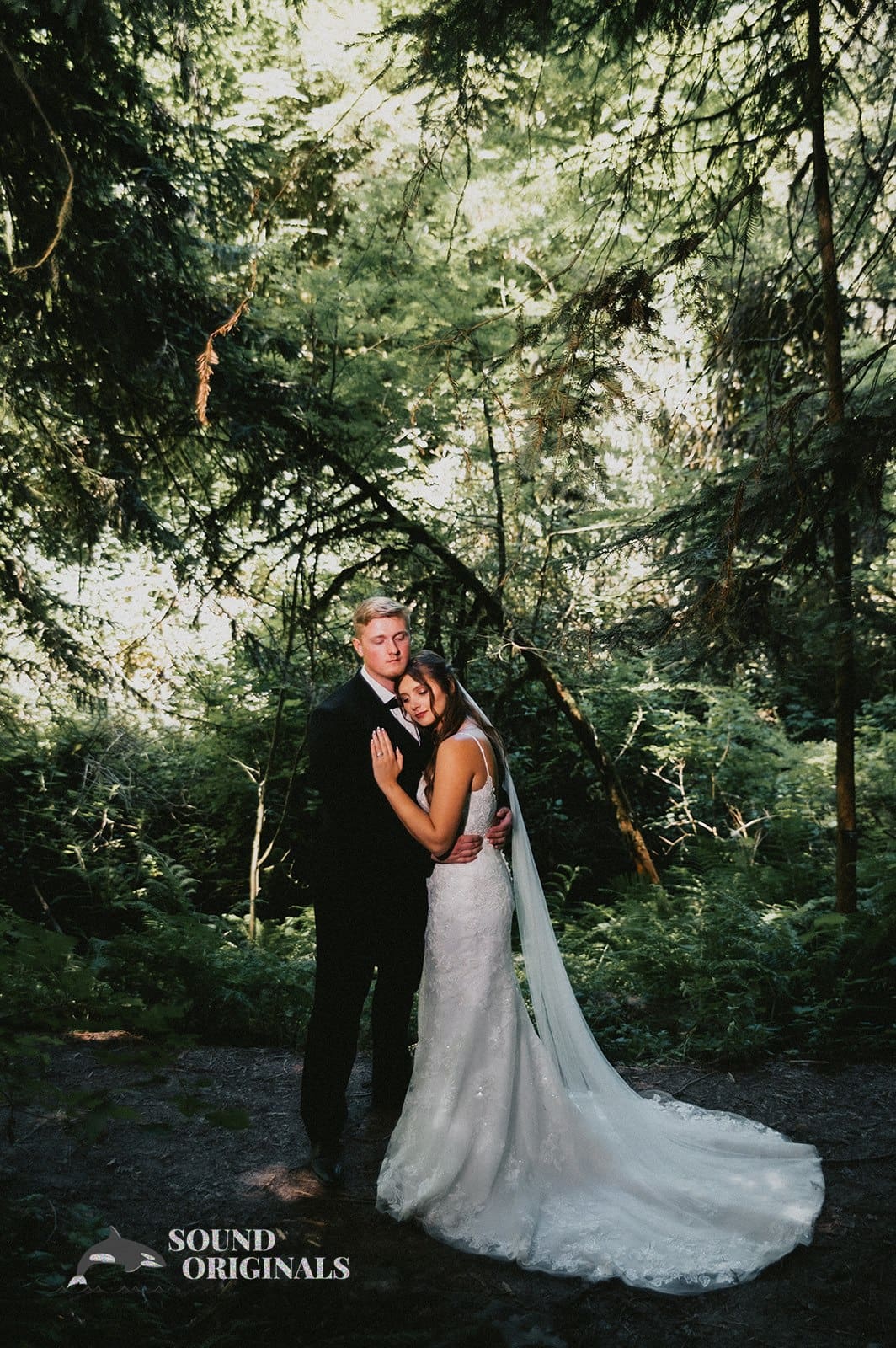 Redwood Observation Deck Wedding // Emily + Alexander -