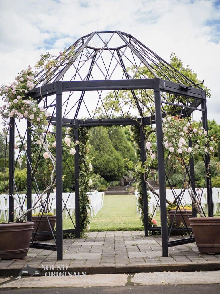 The Oregon Garden Wedding // Elizabeth + Daniel -