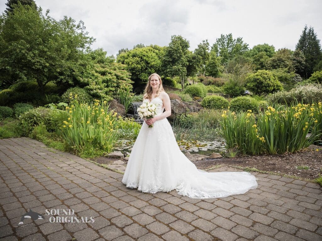 The Oregon Garden Wedding // Elizabeth + Daniel -