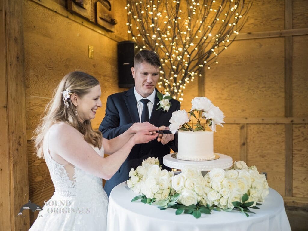 The Oregon Garden Wedding // Elizabeth + Daniel -