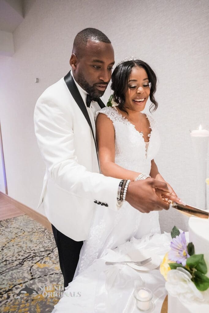 Ashley + Jerome Double Tree Hotel Wedding // Ashley + Jerome -