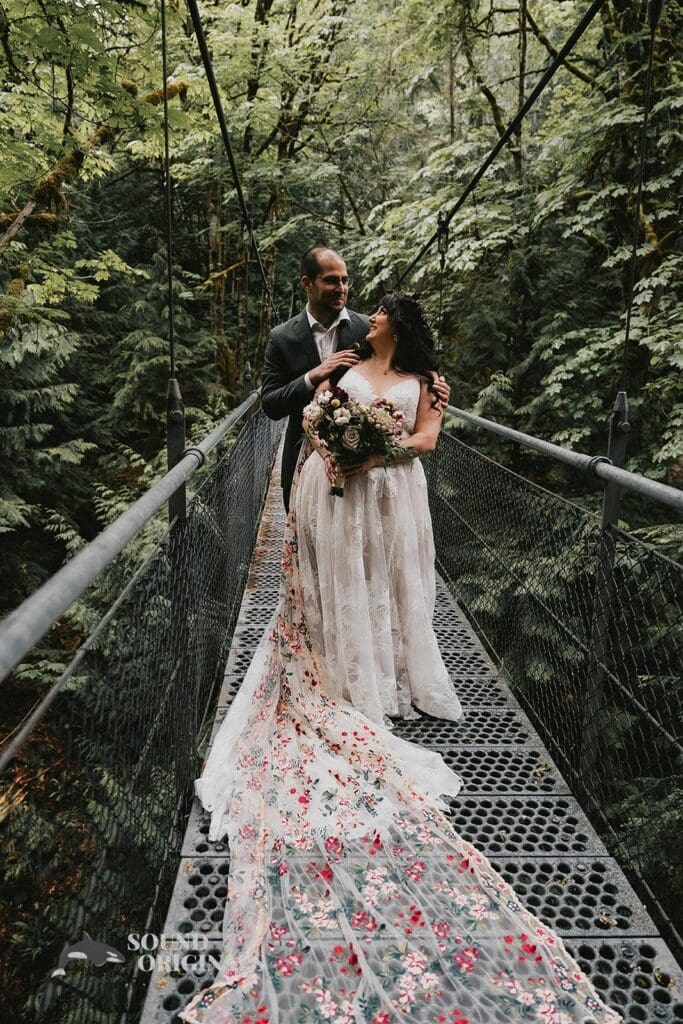 25 STUNNING Locations for Engagement Photos in Seattle -