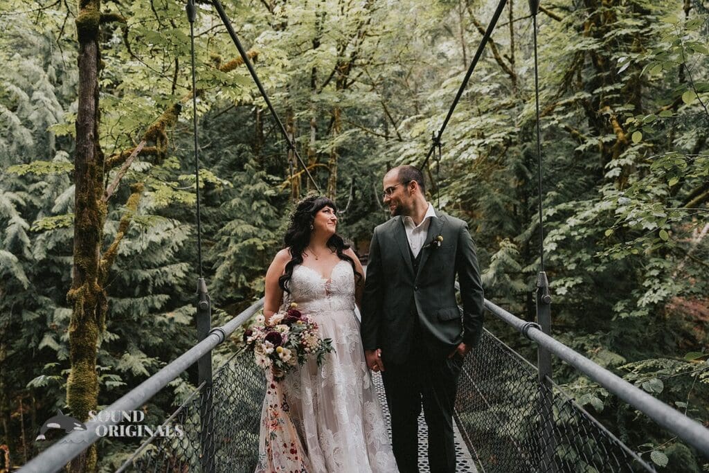 25 STUNNING Locations for Engagement Photos in Seattle -