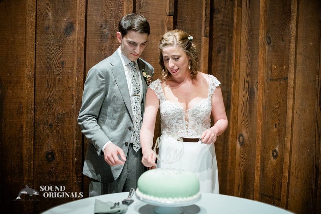 Malenca + Matthew Outdoor Art Club Wedding // Malenca + Matthew -