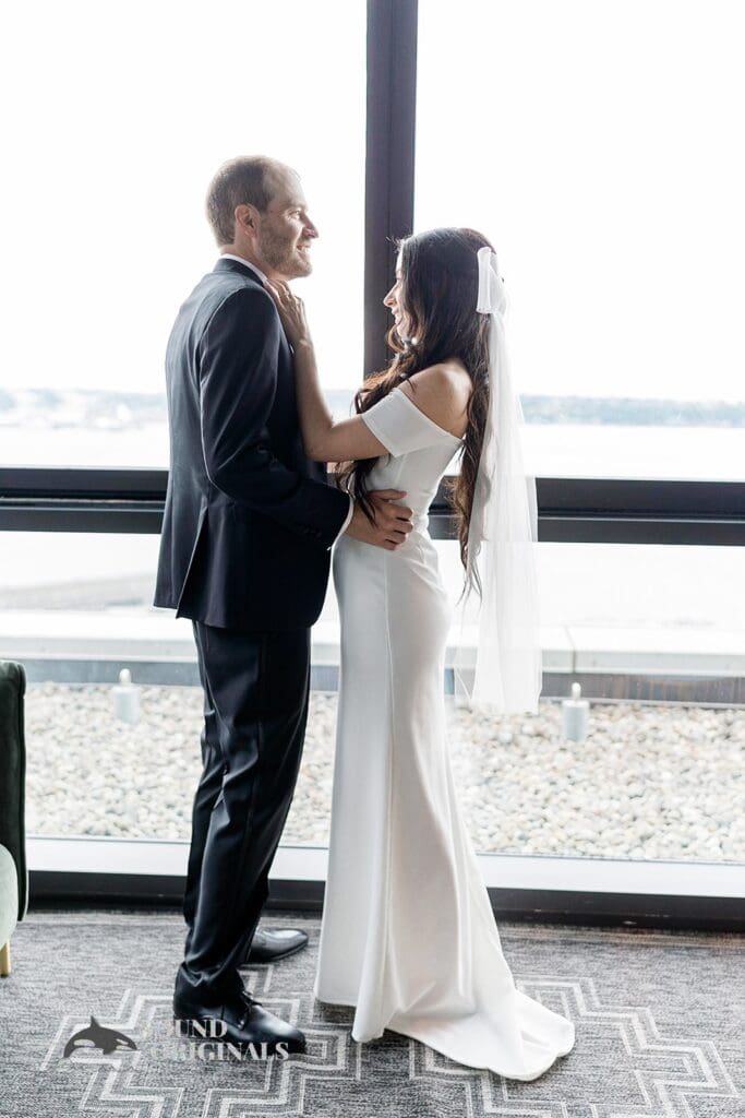 Andrew + Kelly Thompson Seattle Hotel Wedding // Andrew + Kelly -