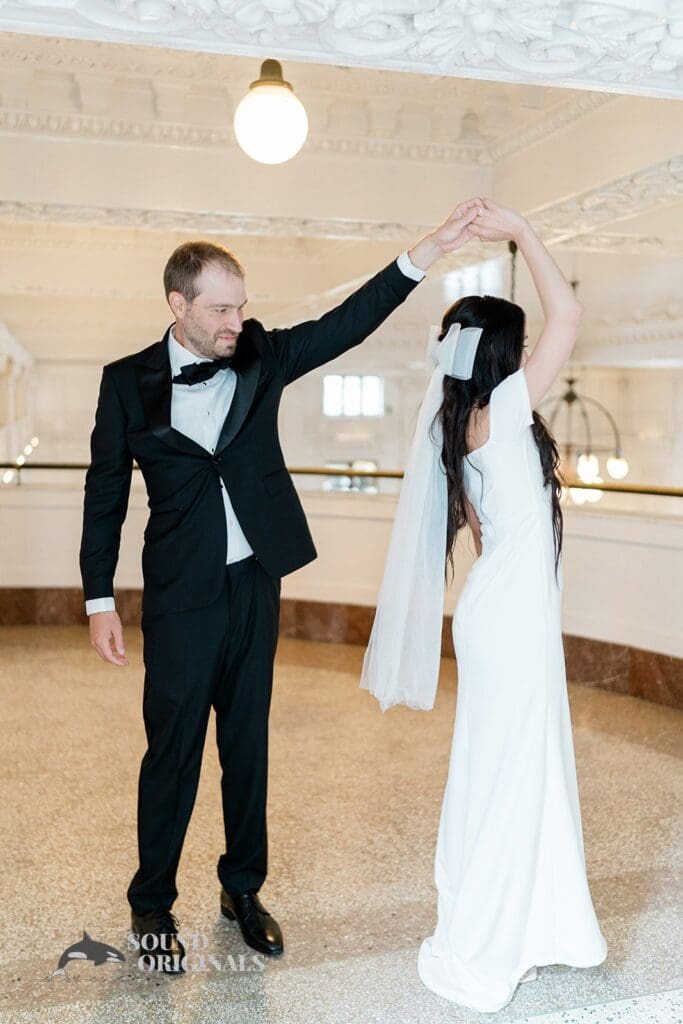 Andrew + Kelly Thompson Seattle Hotel Wedding // Andrew + Kelly -