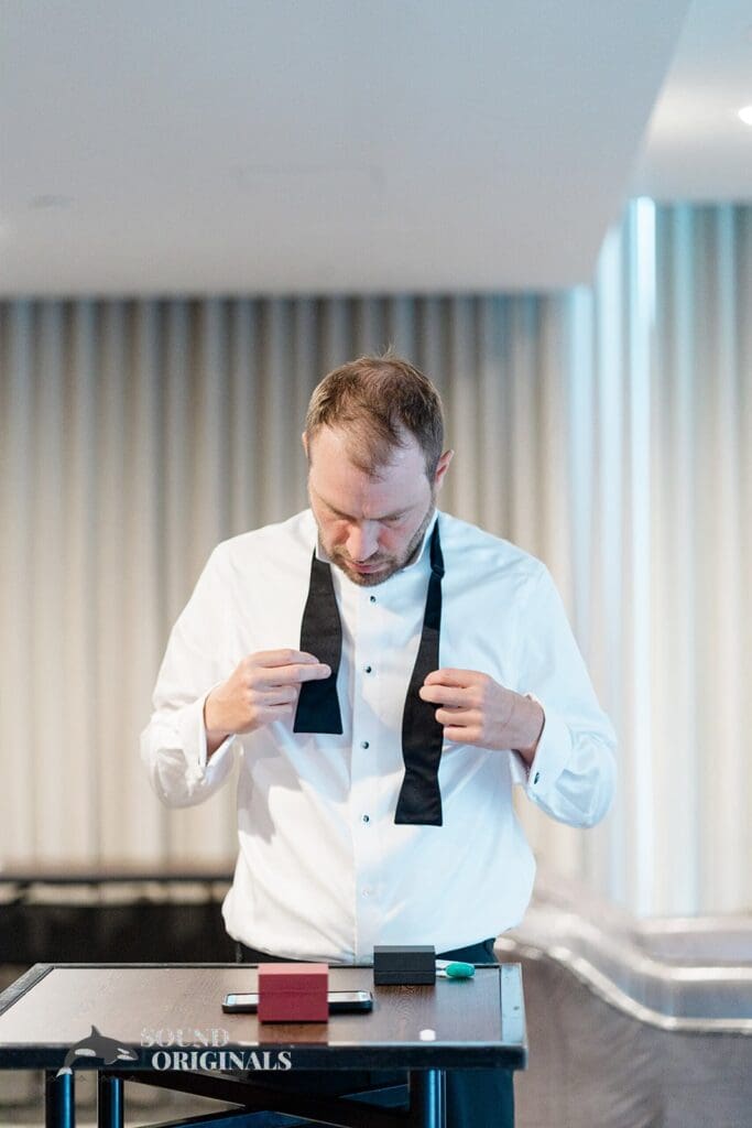 Andrew + Kelly Thompson Seattle Hotel Wedding // Andrew + Kelly -