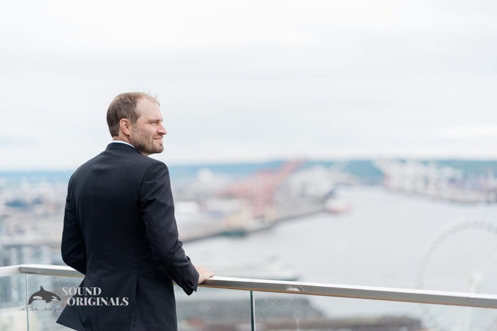 Andrew + Kelly Thompson Seattle Hotel Wedding // Andrew + Kelly -