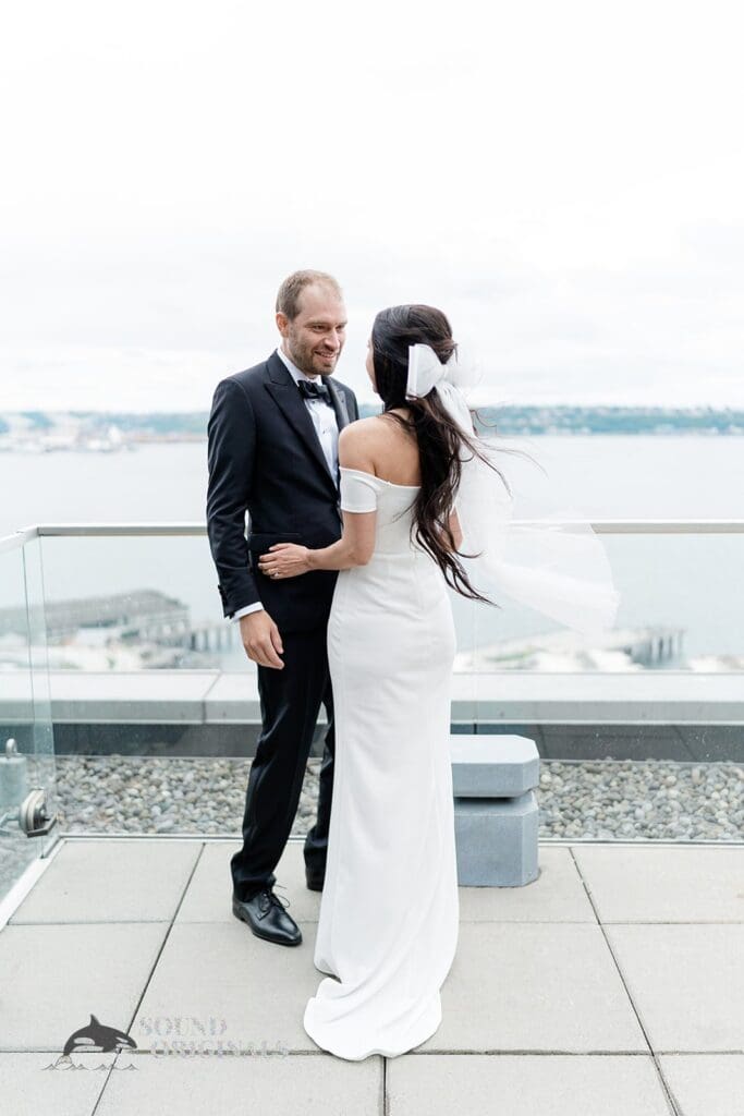Andrew + Kelly Thompson Seattle Hotel Wedding // Andrew + Kelly -