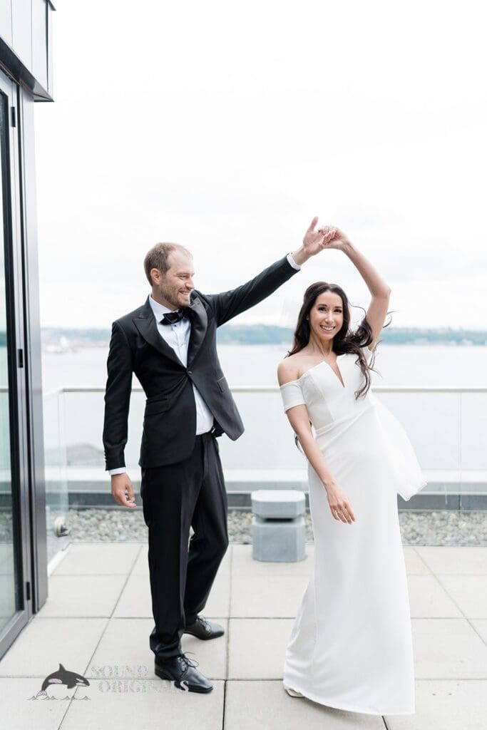 Andrew + Kelly Thompson Seattle Hotel Wedding // Andrew + Kelly -