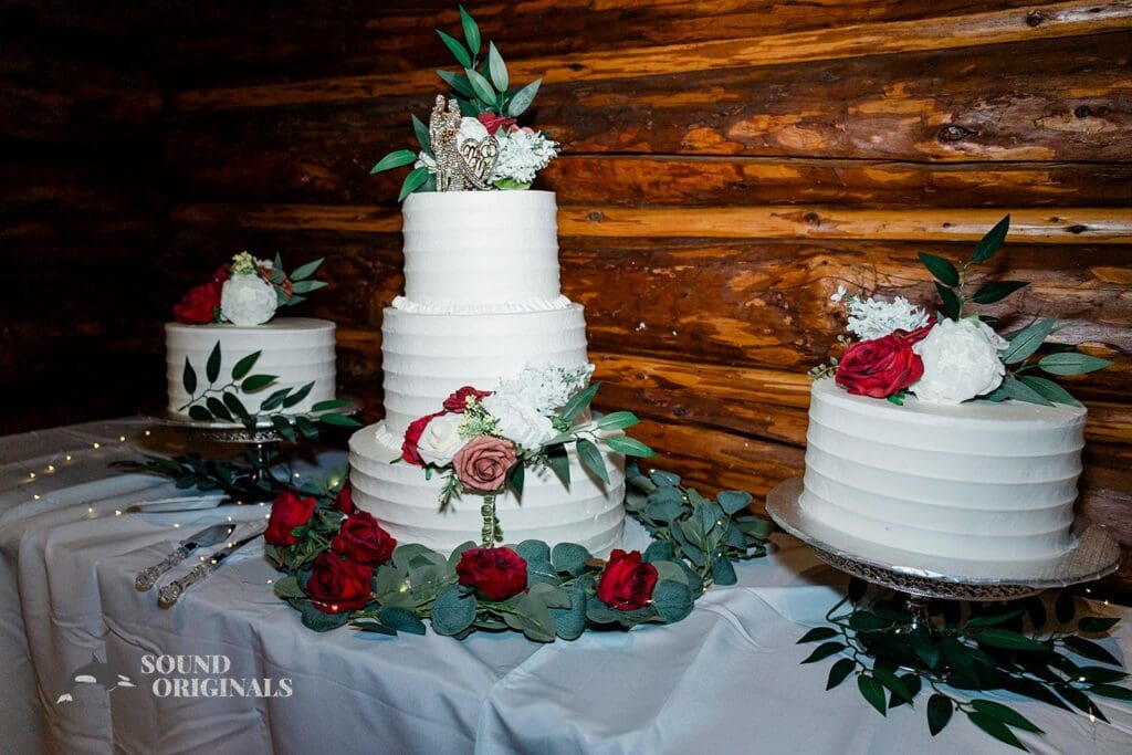 Cedarville Lodge Wedding // Yesenia + Joel -