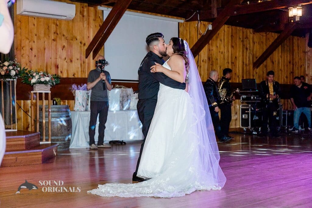 Cedarville Lodge Wedding // Yesenia + Joel -