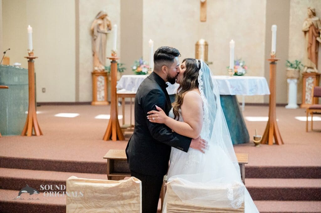 Cedarville Lodge Wedding // Yesenia + Joel -