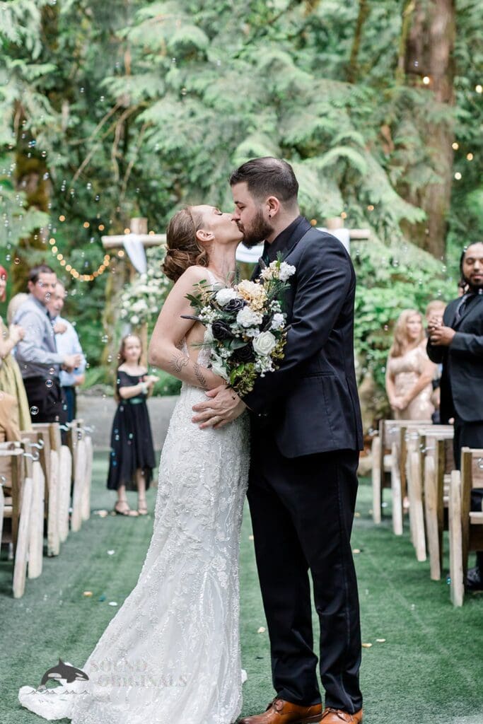 Creekside Celebrations Wedding // Sarah & Seth -