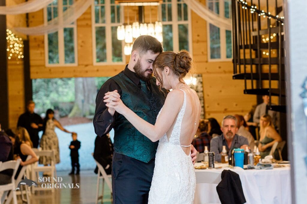 Creekside Celebrations Wedding // Sarah & Seth -