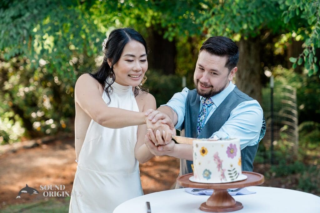 Crystal Springs Rhododendron Garden Wedding // Frances + Alex -