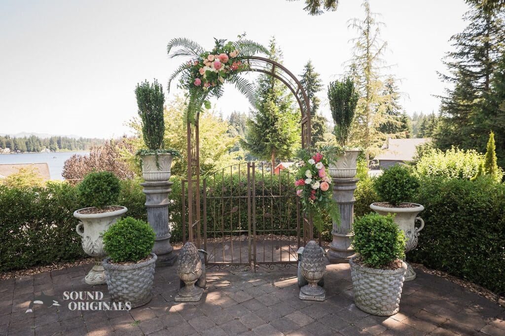 Green Gates at Flowing Lake Wedding // Keelan + Erik -