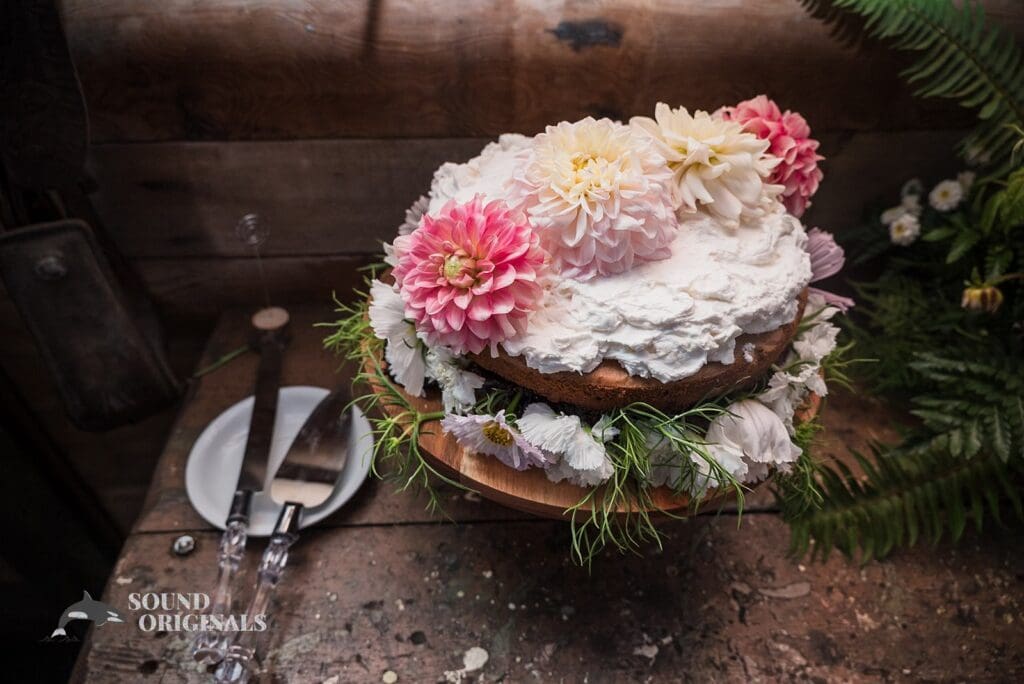 Green Gates at Flowing Lake Wedding // Keelan + Erik -