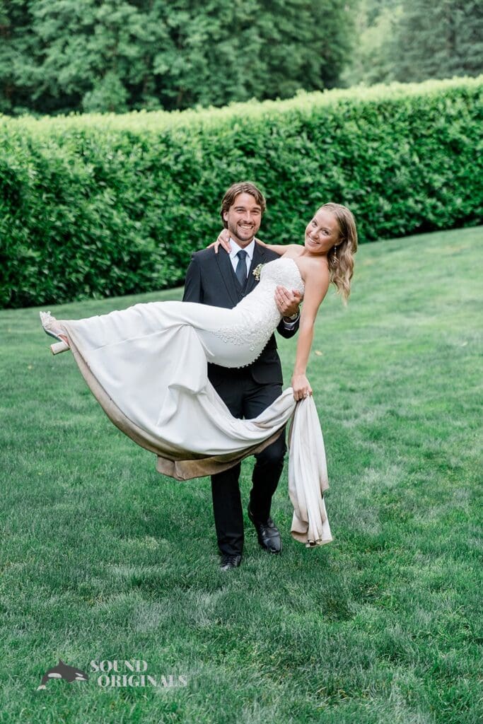 Horning's Hideout Wedding // Gwenyth + Javier -