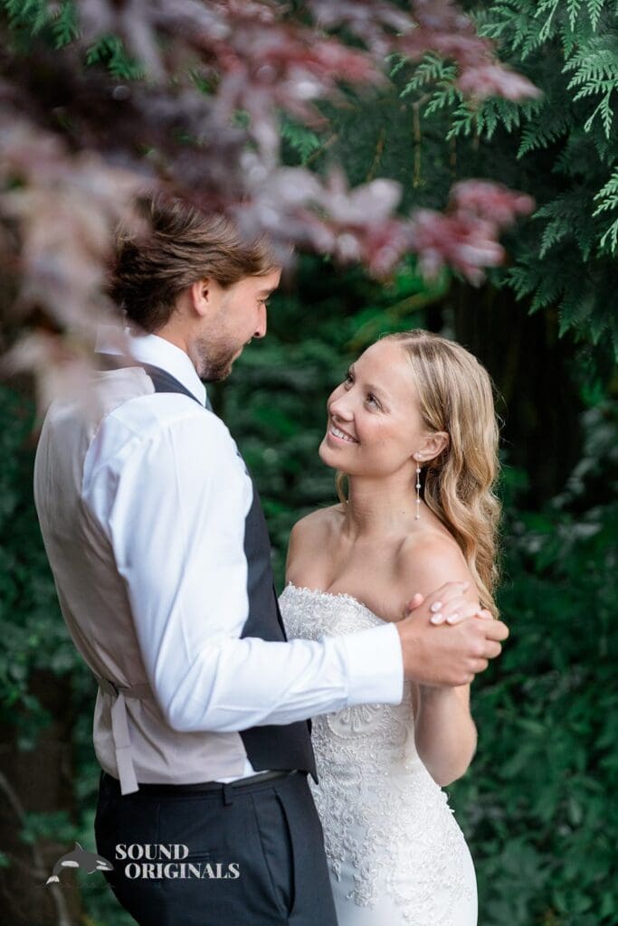 Horning's Hideout Wedding // Gwenyth + Javier -