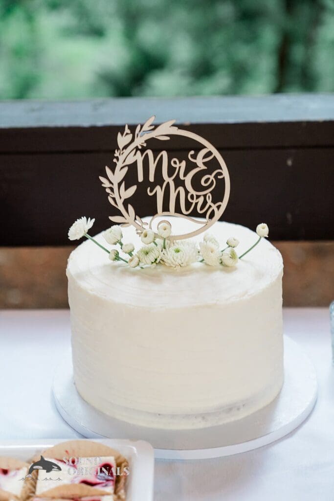 Horning's Hideout Wedding // Gwenyth + Javier -