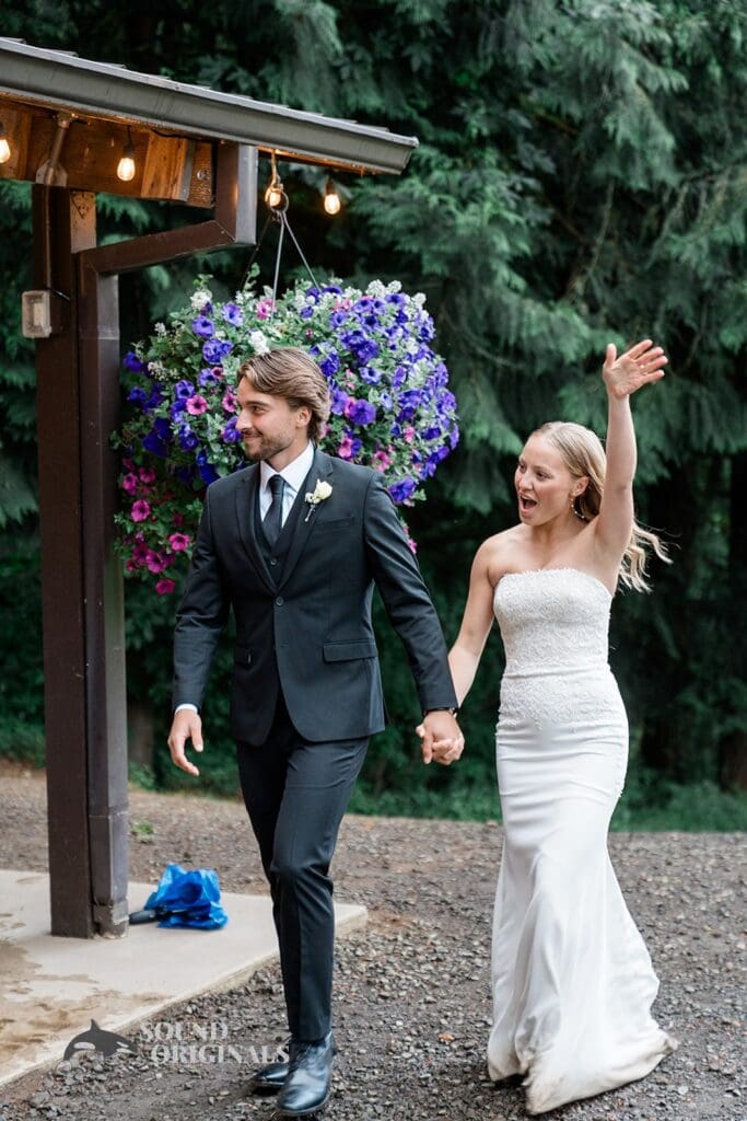 Horning's Hideout Wedding // Gwenyth + Javier -