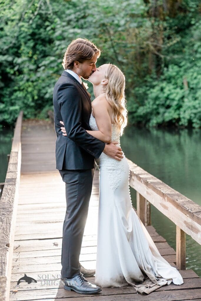 Horning's Hideout Wedding // Gwenyth + Javier -