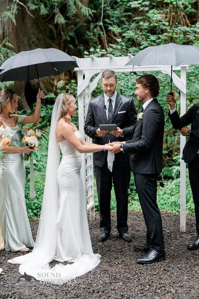 Horning's Hideout Wedding // Gwenyth + Javier -