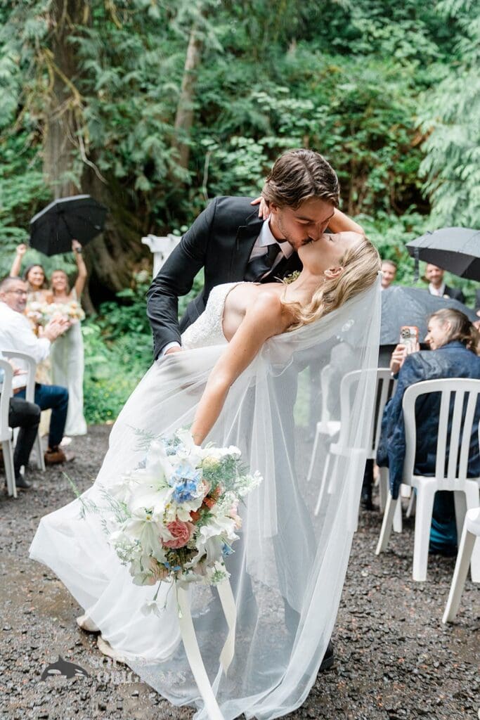 Horning's Hideout Wedding // Gwenyth + Javier -