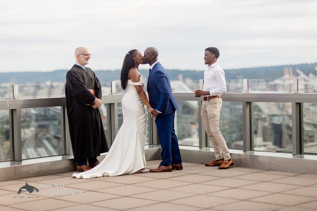 Seattle Municipal Courthouse Wedding // Najee + Bridget -