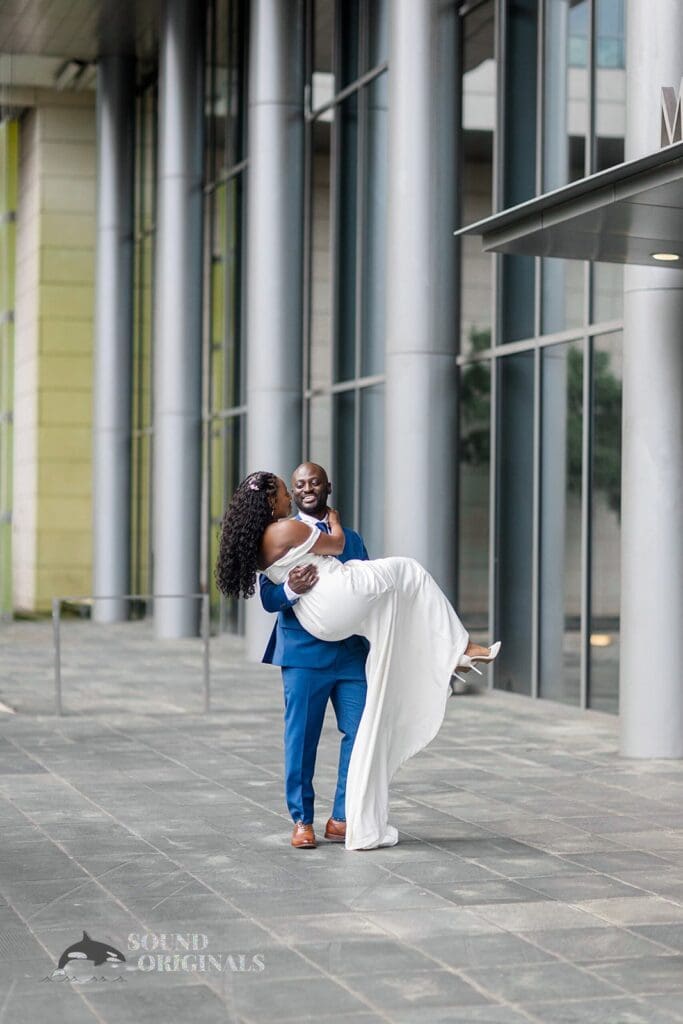 Seattle Municipal Courthouse Wedding // Najee + Bridget -