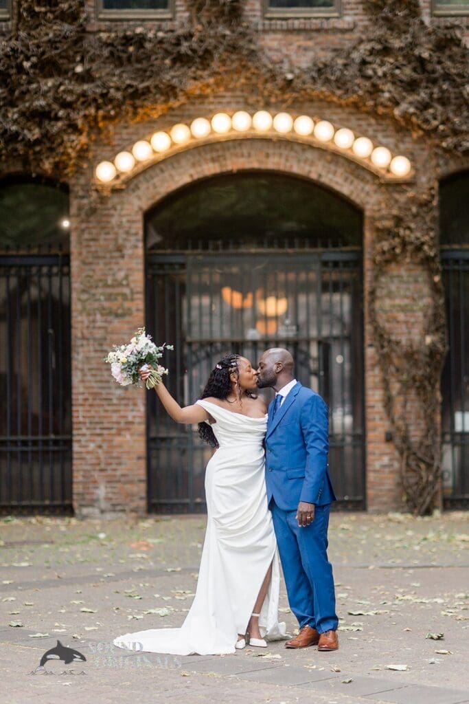 Seattle Municipal Courthouse Wedding // Najee + Bridget -