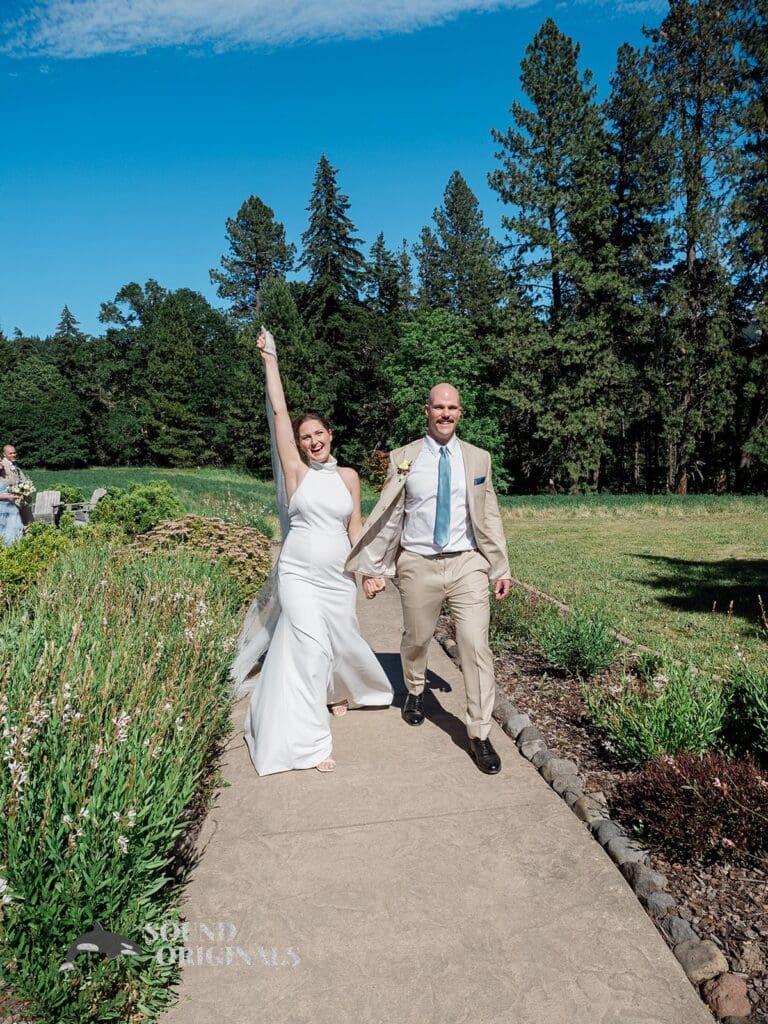 Tin Roof Barn Wedding // Kayla + Chris -