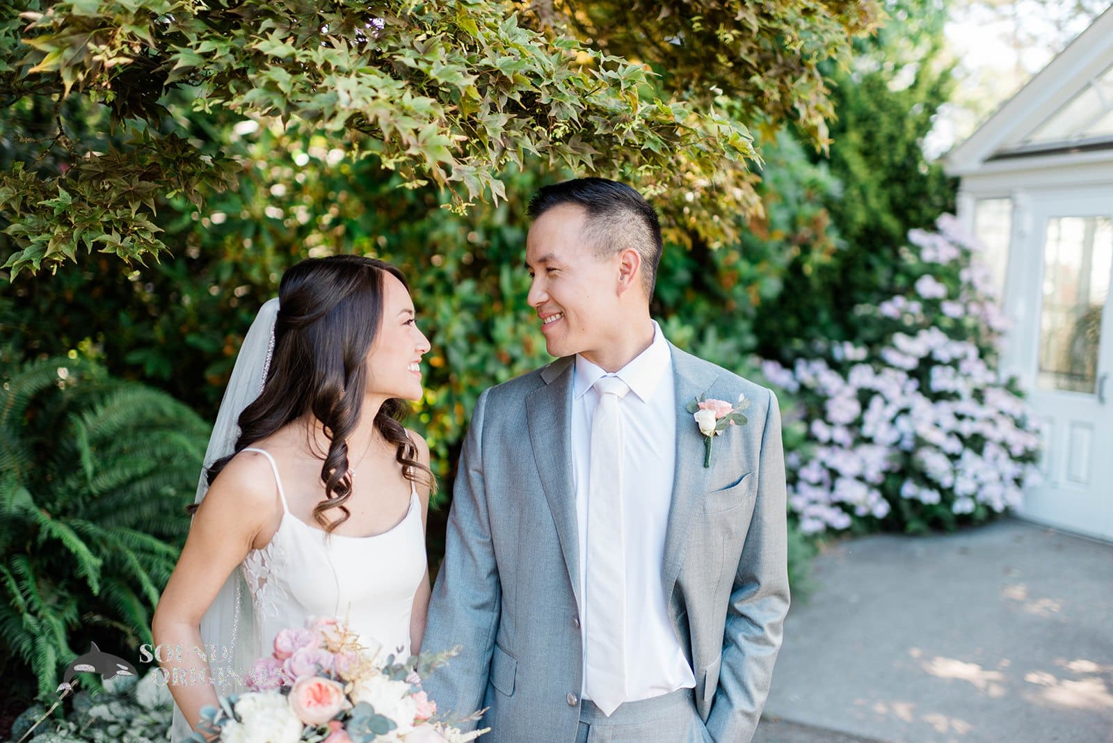 Volunteer Park Conservatory Wedding // Amy & Greg -