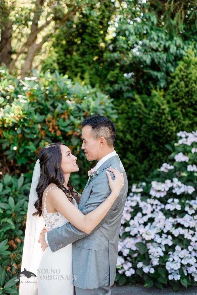 Volunteer Park Conservatory Wedding // Amy + Greg -