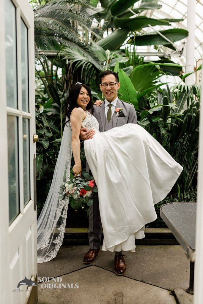 Volunteer Park Conservatory Wedding // Trironk + Erika -