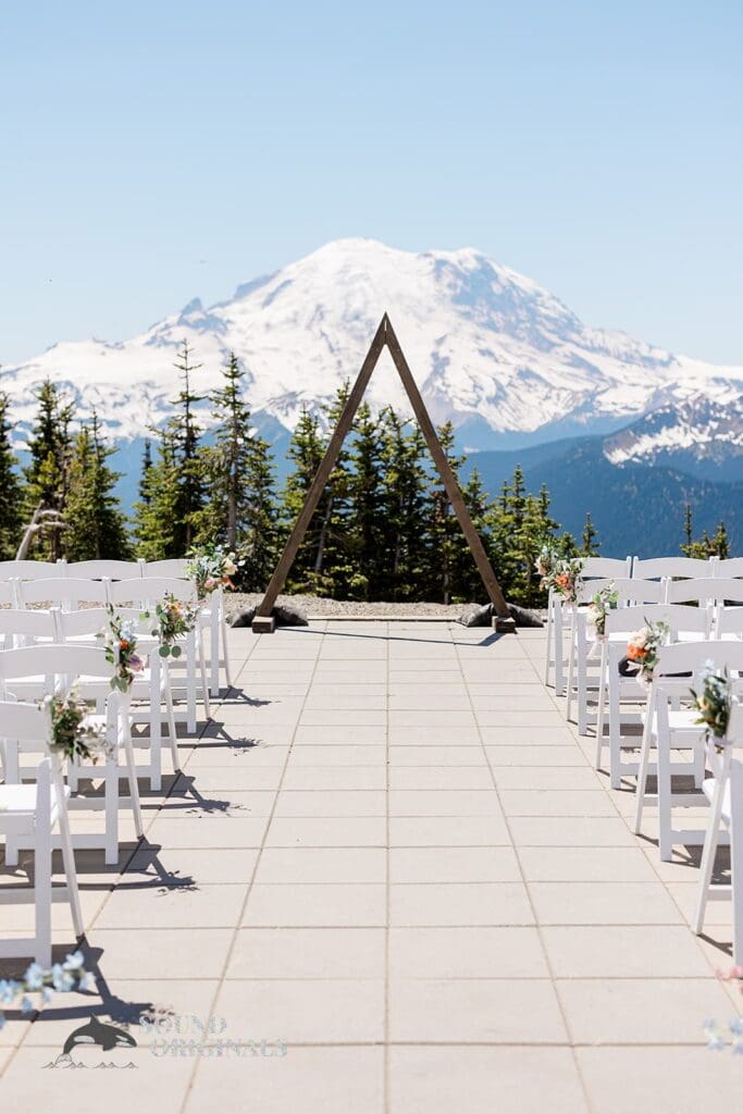 Crystal Mountain Resort Wedding // Hanna + Marcus -