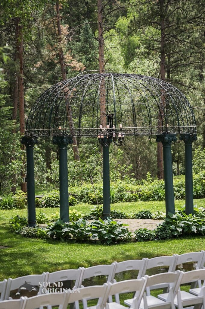 Dunafon Castle Wedding // Alexandra + Sorin -