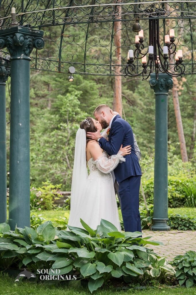 Dunafon Castle Wedding // Alexandra + Sorin -