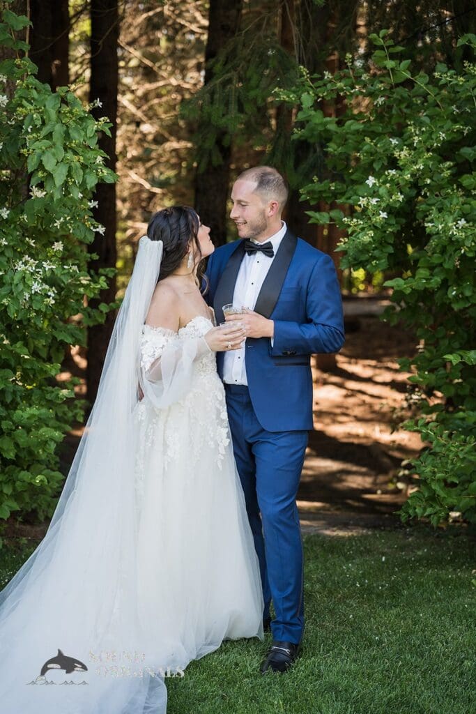 Gorge Crest Vineyards Wedding // Diany + Joel -