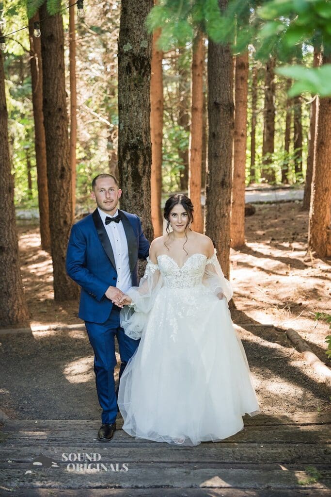 Gorge Crest Vineyards Wedding // Diany + Joel -