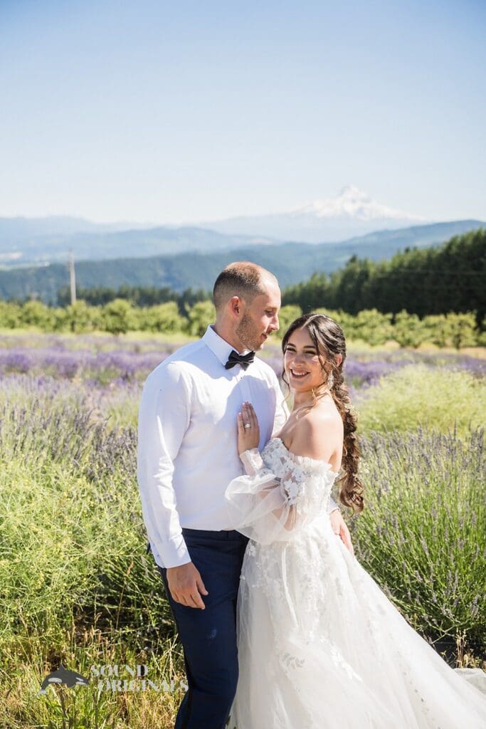 Gorge Crest Vineyards Wedding // Diany + Joel -