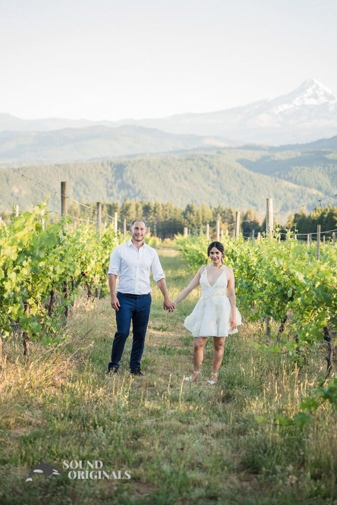 Gorge Crest Vineyards Wedding // Diany + Joel -