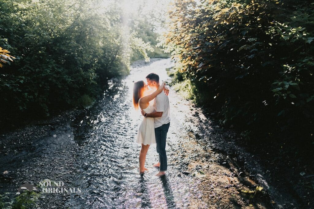 25 STUNNING Locations for Engagement Photos in Seattle -