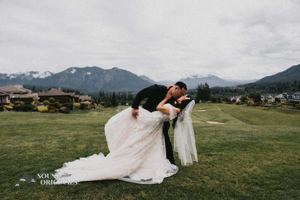 Shari + Jonathan The Club at Snoqualmie Ridge Wedding // Shari + Jonathan -