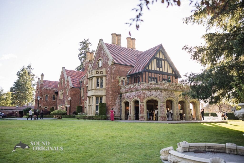 Brianna & Austin Thornewood Castle Wedding // Brianna & Austin -