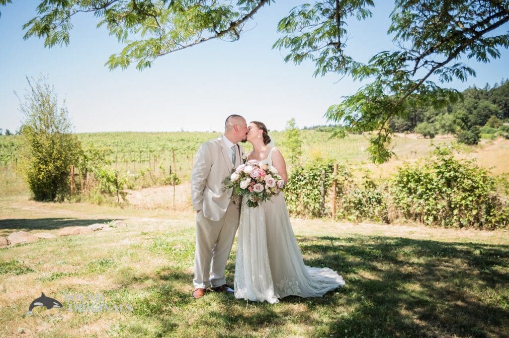 Eola Hills Wine Cellars Wedding // Aaron + Brianna -
