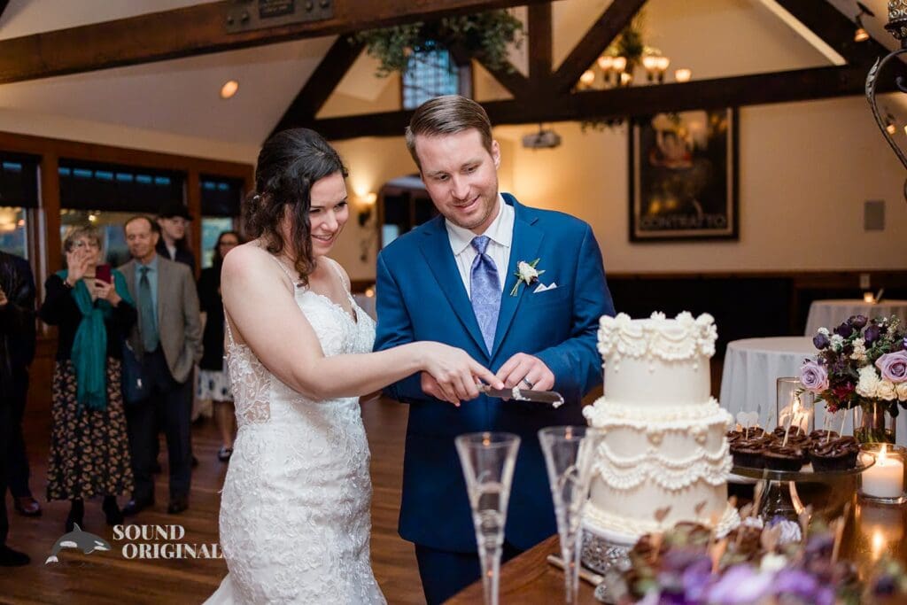 The Manor House at Pleasant Beach Wedding // Shayna & Christopher -