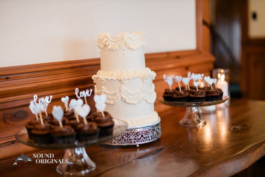 The Manor House at Pleasant Beach Wedding // Shayna & Christopher -