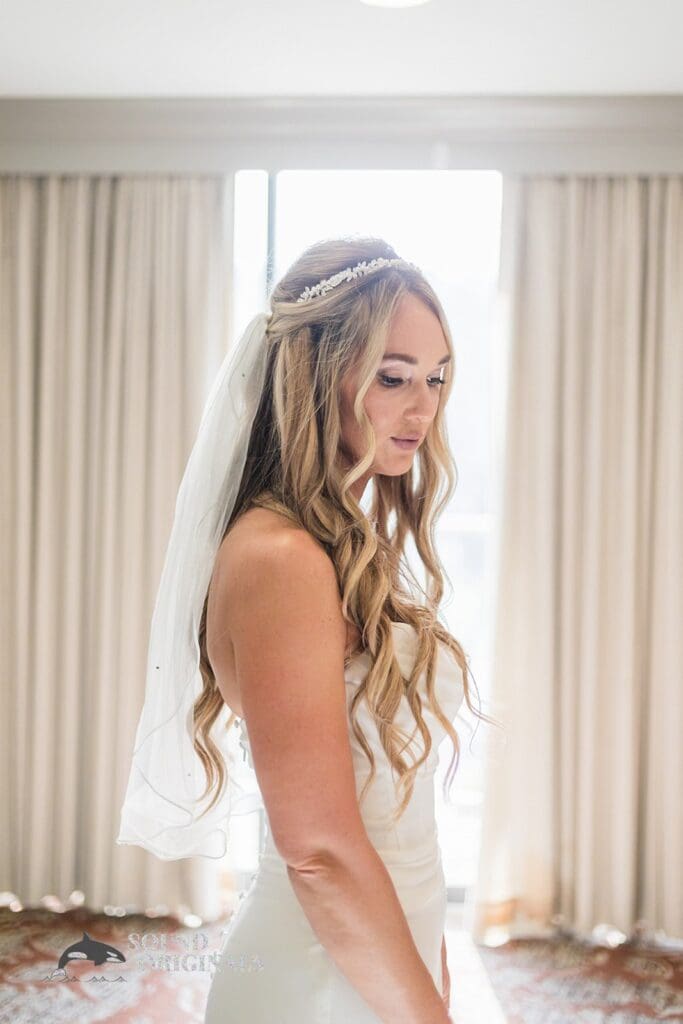 Radisson Hotel Cincinnati Riverfront Wedding // Nicole + Rick -